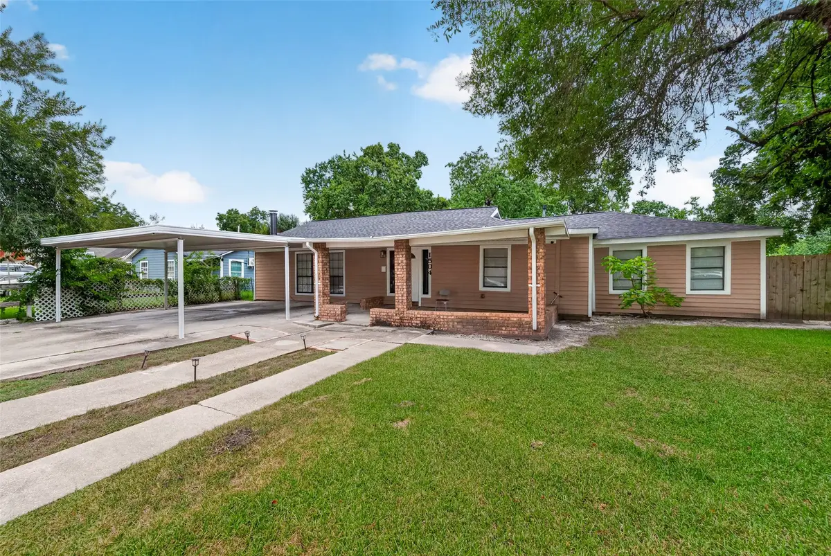 1504 Lawrence Avenue, Pasadena, TX 77506 - #1
