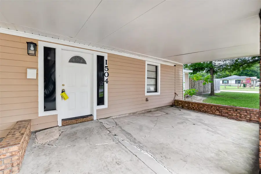 1504 Lawrence Avenue, Pasadena, TX 77506 - #3