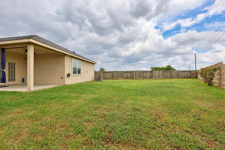 1634 Pink Stone Drive, Rosharon, TX 77583 - #2
