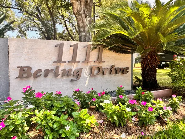 1111 Bering Drive #1205, Houston, TX 77057