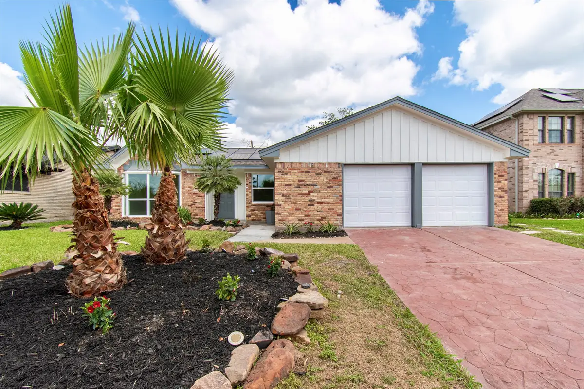 3906 Knotty Oaks Trail, Houston, TX 77045 - #1