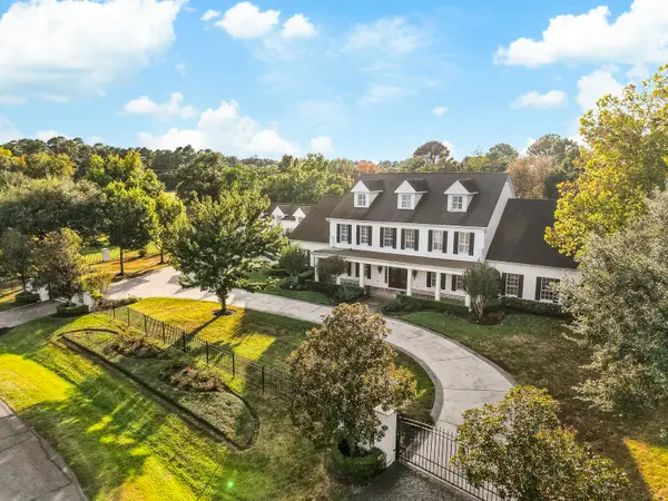 9811 Stonebridge Lake Drive, Tomball, TX 77375