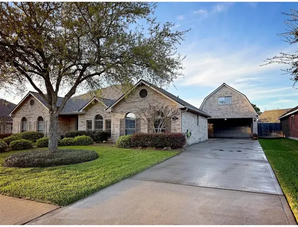 1704 Cross Spring Lane, League City, TX 77573