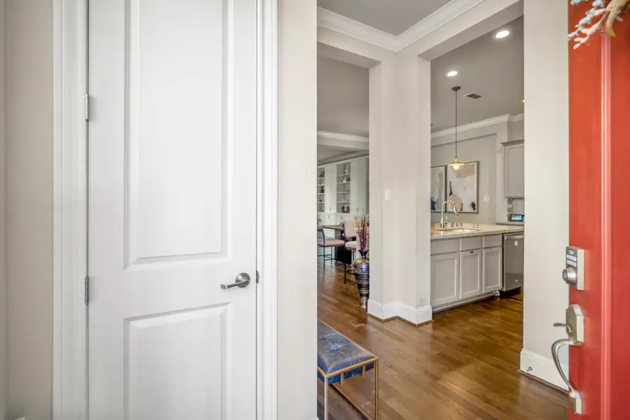 8422 Oak Leaf Point Drive, Houston, TX 77055 - Image #3