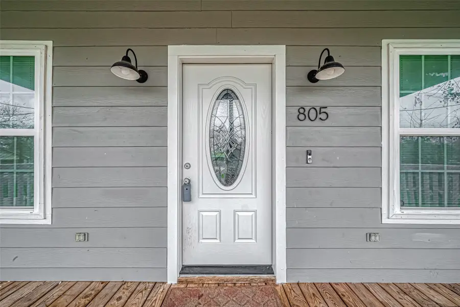 805 E Mulberry Avenue, Wharton, TX 77488 - Image #3