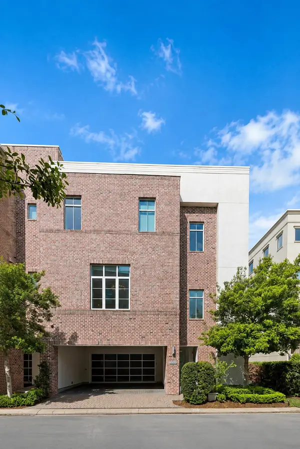 1444 Lake Pointe Parkway, Sugar Land, TX 77478