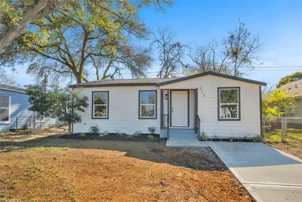 613 19th Avenue N, Texas City, TX 77590