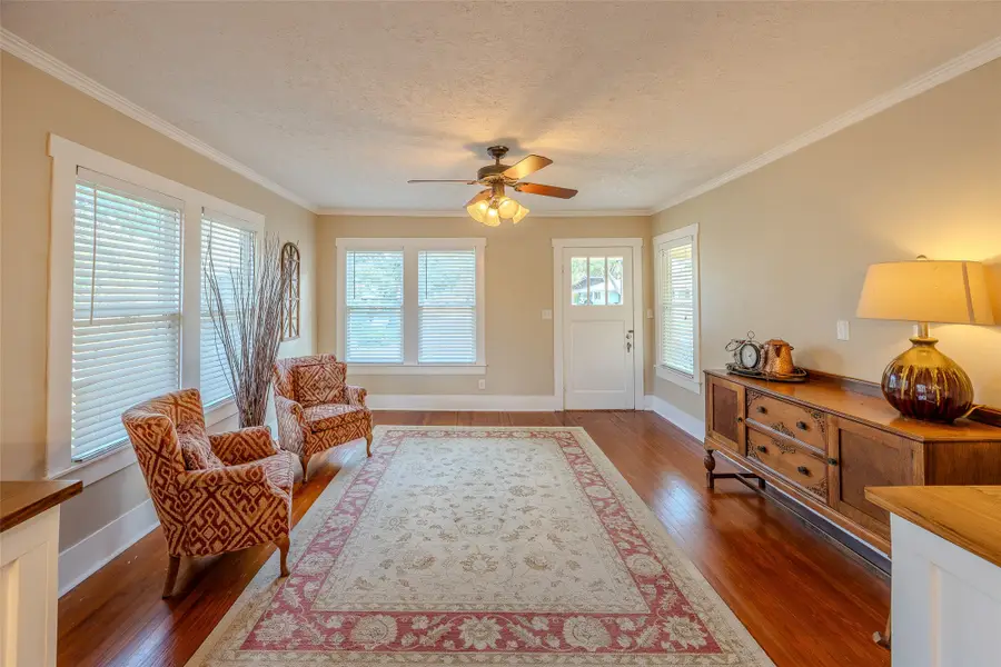 1406 S Chappell Hill Street, Brenham, TX 77833 - Image #2