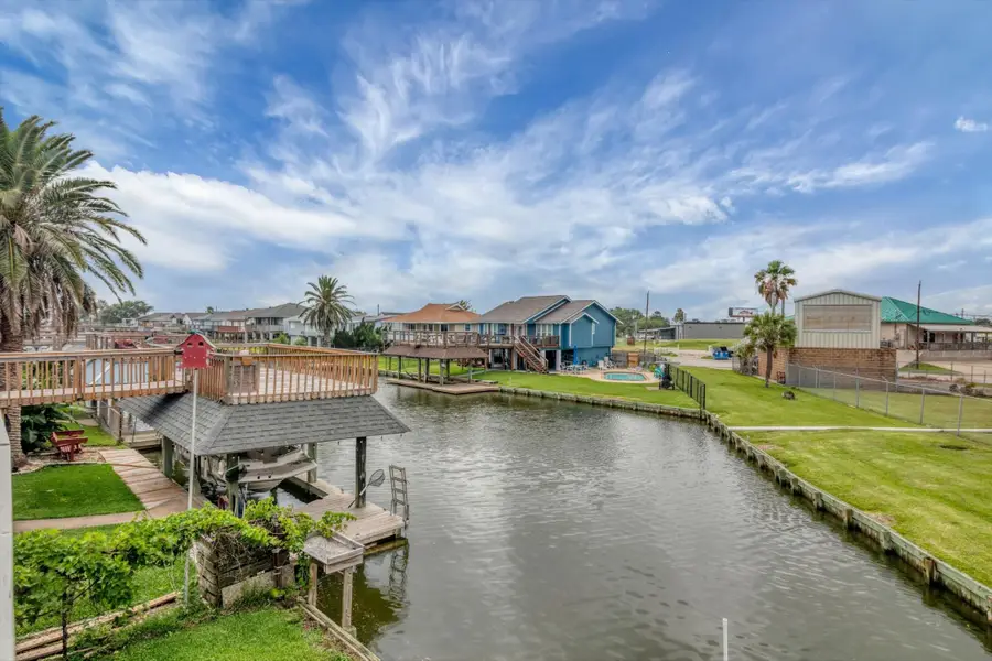 286 Ling Street, Bayou Vista, TX 77563 - #2