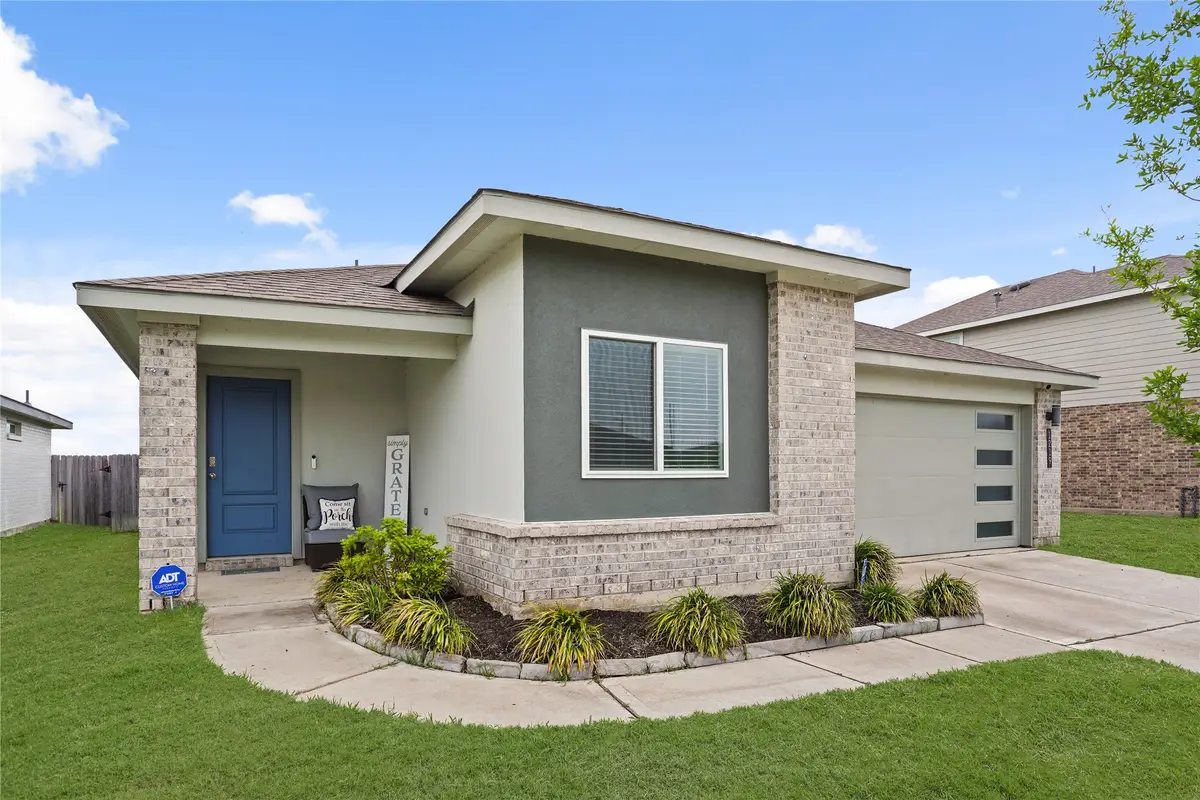 1219 Minerals Lane, Rosharon, TX 77583 - Image #1