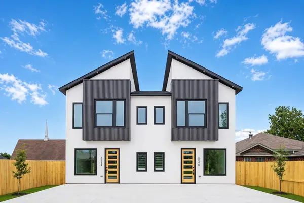 8022 Corinth Street #A-B, Houston, TX 77051