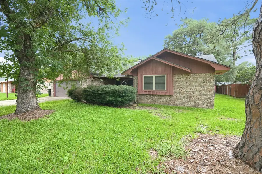 2901 Del Monte Avenue, Bay City, TX 77414 - #2