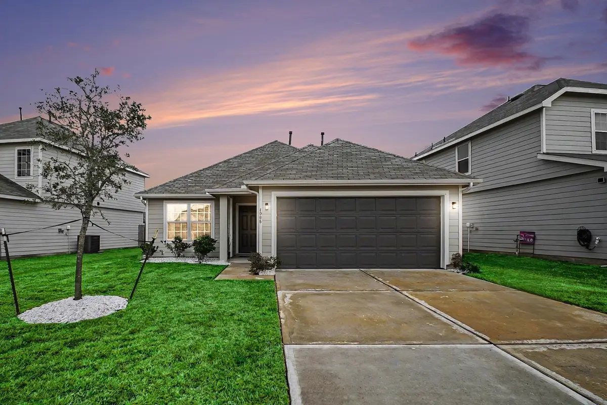 4906 Luke Mathew Drive, Rosharon, TX 77583 - #1