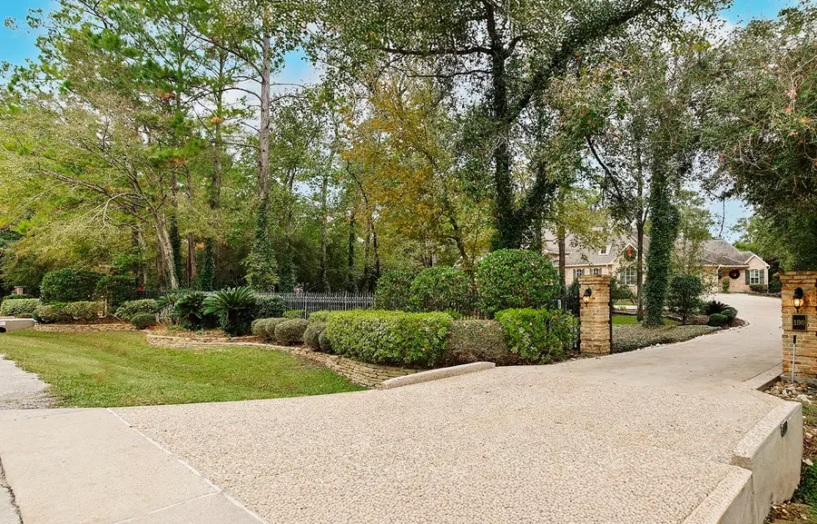 190 N Tranquil Path Drive, The Woodlands, TX 77380 - Image #3
