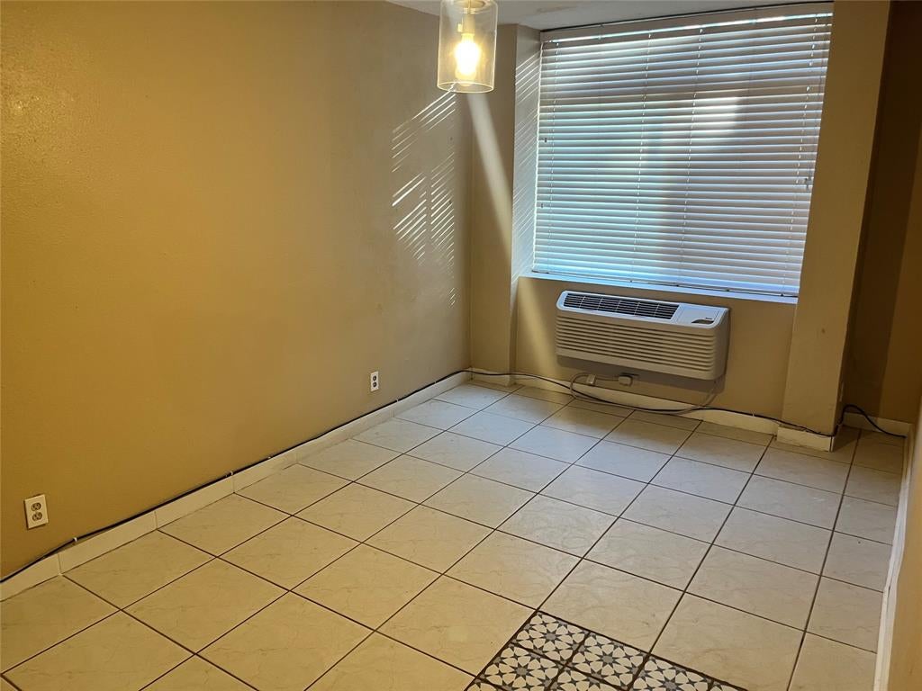 7520 Hornwood Dr Apt 607, Houston, TX 77036