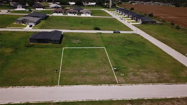 112 W Saint Francois Avenue, Port Lavaca, TX 77979