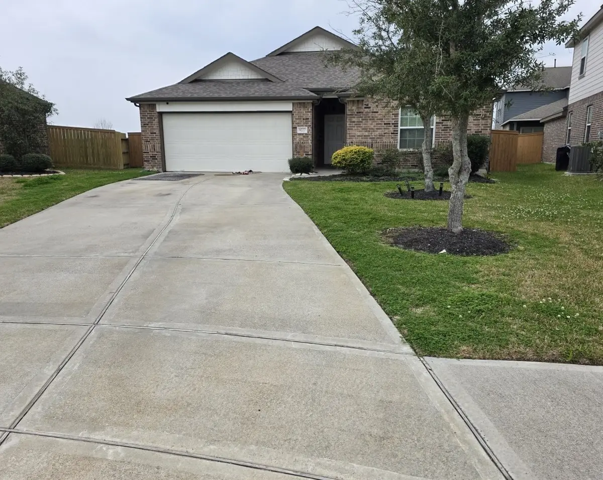 9222 Melmack Drive, Rosharon, TX 77583 - #1