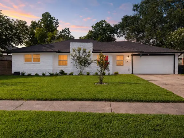 4621 Briarbend Drive, Houston, TX 77035