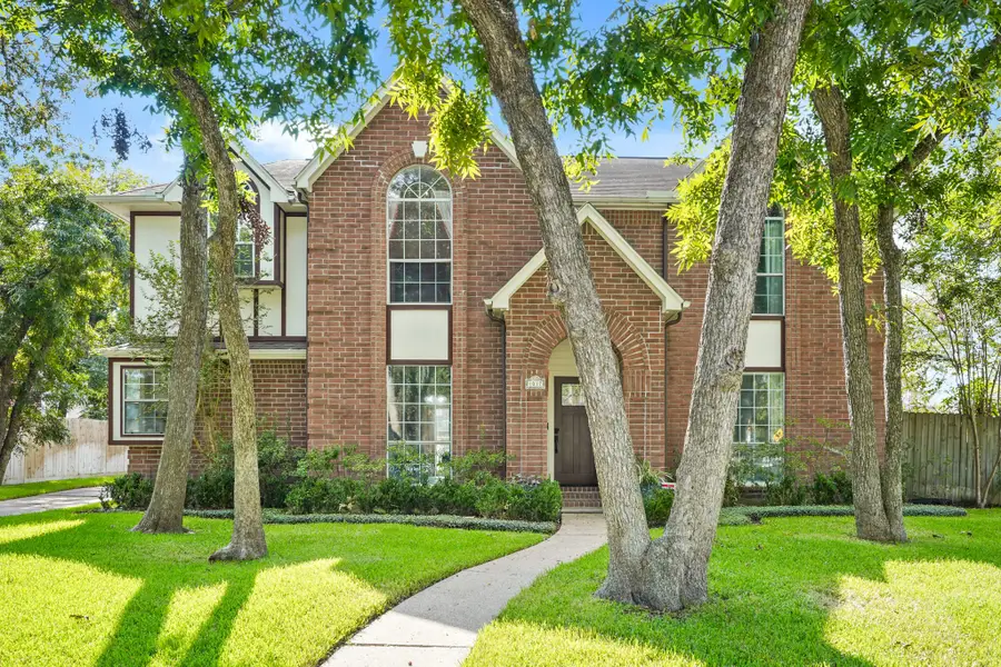 1017 Oak Knoll Court, Sugar Land, TX 77498 - Image #2