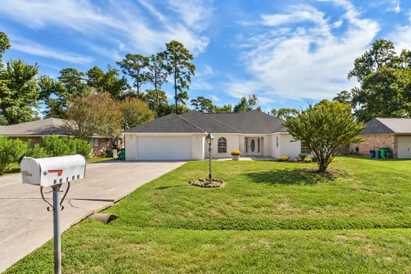 25122 S Broken Bough, Spring, TX 77380
