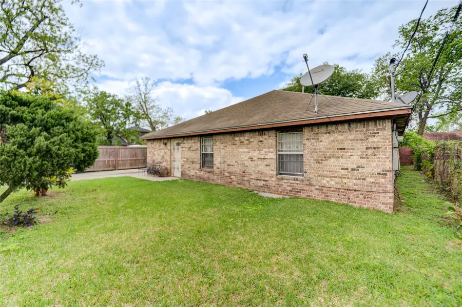 3807 Crandon Street, Houston, TX 77026 - #2