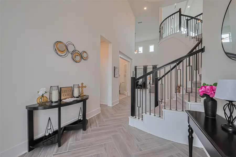 9014 Meadow Bridge Drive, Missouri City, TX 77459 - Image #3