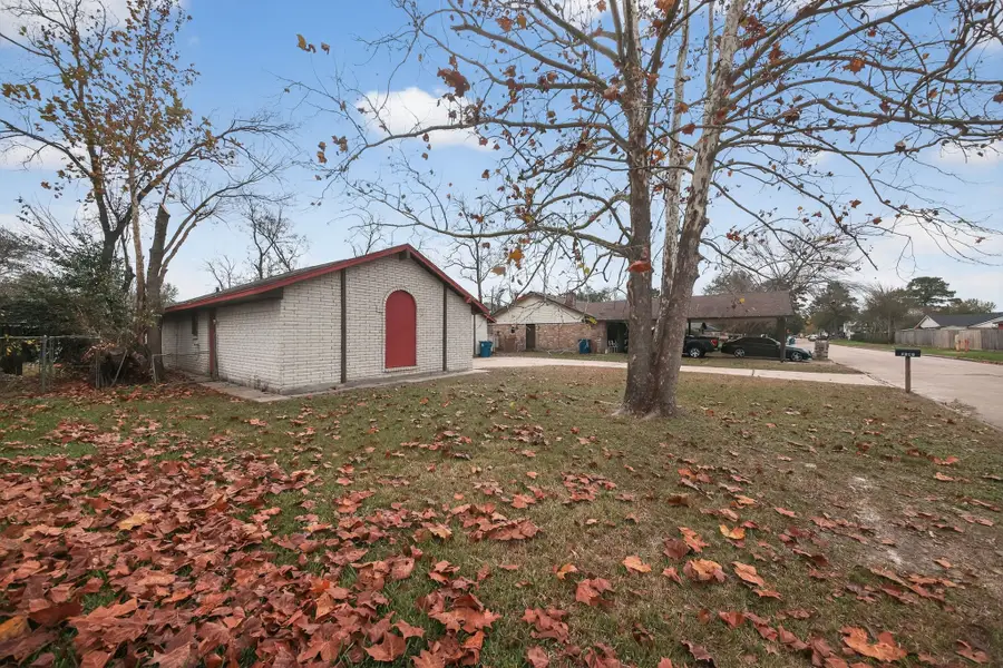 8806 Braunston Lane, Houston, TX 77088 - Image #3