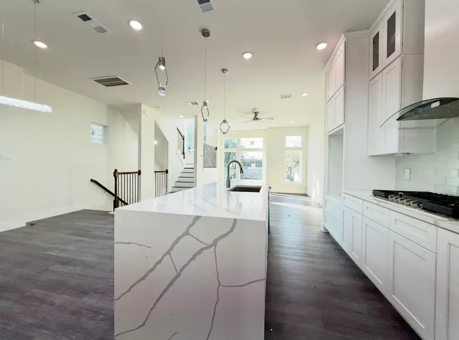 6715 Saint Augustine Street, Houston, TX 77021 - Image #3