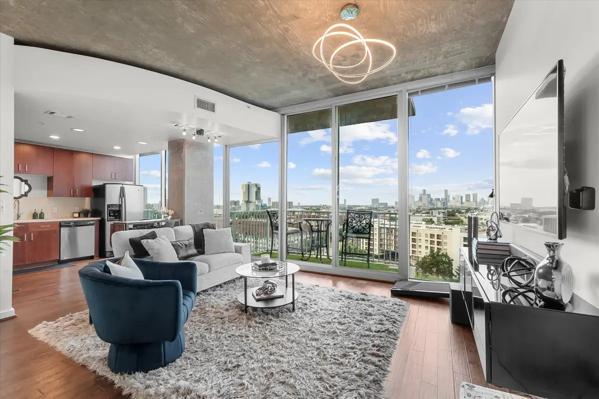 5925 Almeda Road #11107, Houston, TX 77004 - Image #1