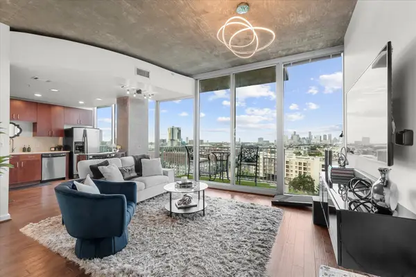 5925 Almeda Road #11107, Houston, TX 77004