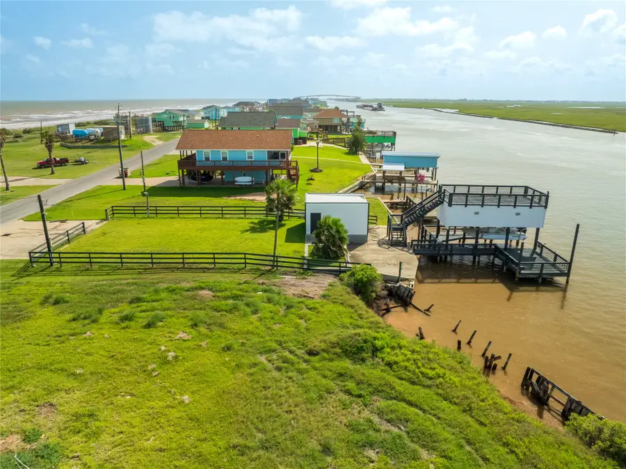1401 County Road 230, Bay City, TX 77414 - #2