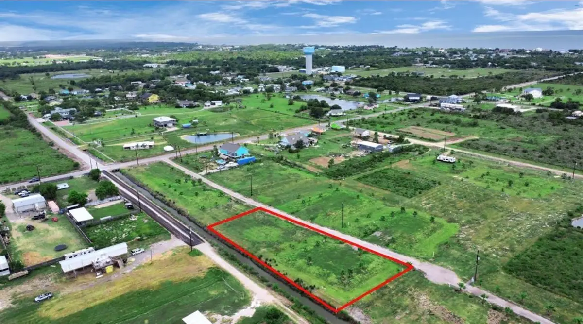 18 Cindy Palmer Lane, Dickinson, TX 77539 - #1