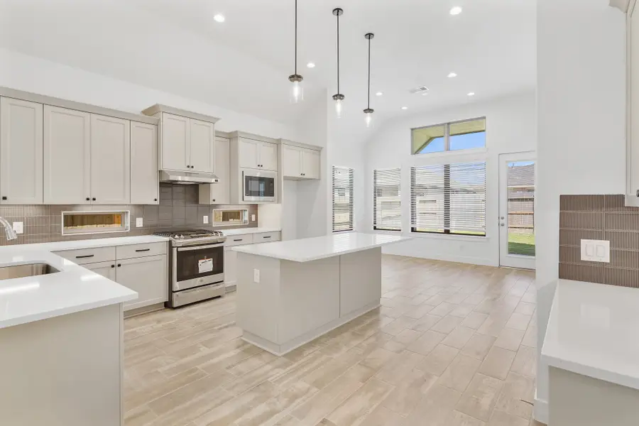 515 Tawny Rim Drive, Willis, TX 77318 - Image #2