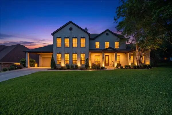 2 Brookgreen Circle N, Montgomery, TX 77356
