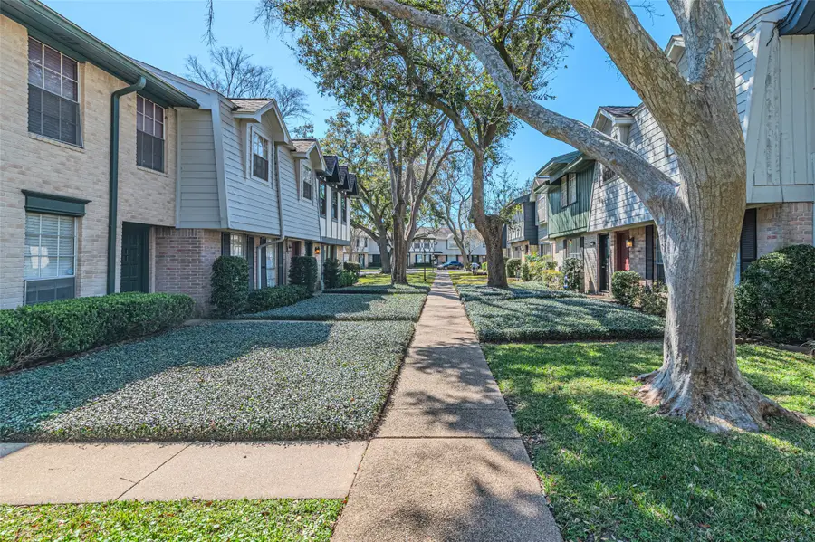10010 Knoboak Drive #33, Houston, TX 77080 - #2