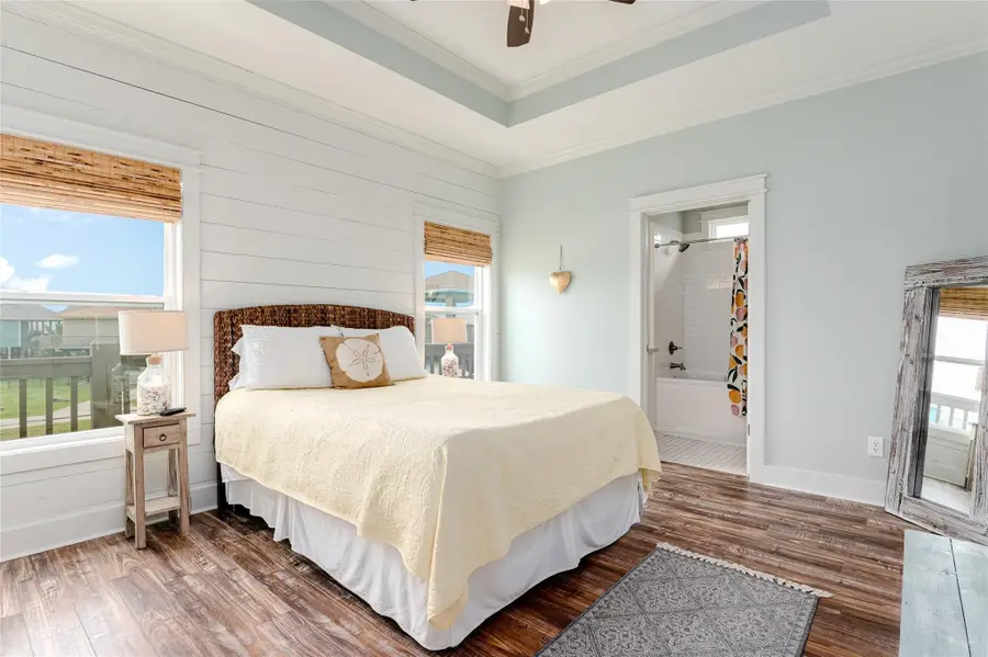 977 Clara Street, Crystal Beach, TX 77650 - #3