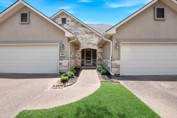 1451 Buena Vista, College Station, TX 77845