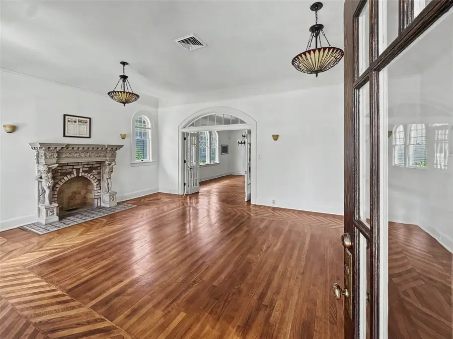 1602 Rosenberg Street, Galveston, TX 77550 - #3