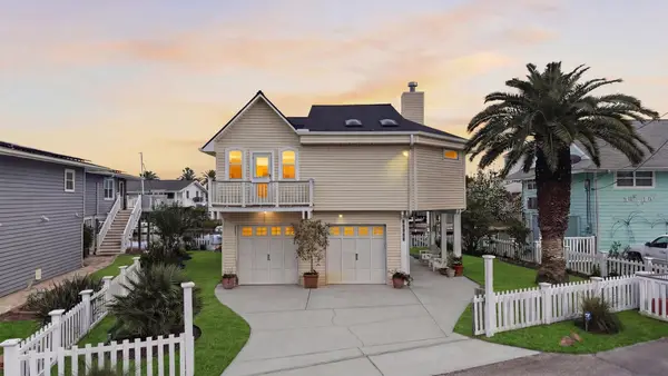 16635 Jamaica Cove Road, Jamaica Beach, TX 77554