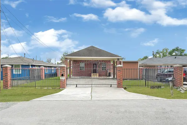 7534 Charlie Street, Houston, TX 77088