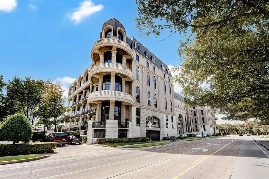 1005 S Shepherd Drive #818, Houston, TX 77019 - #2