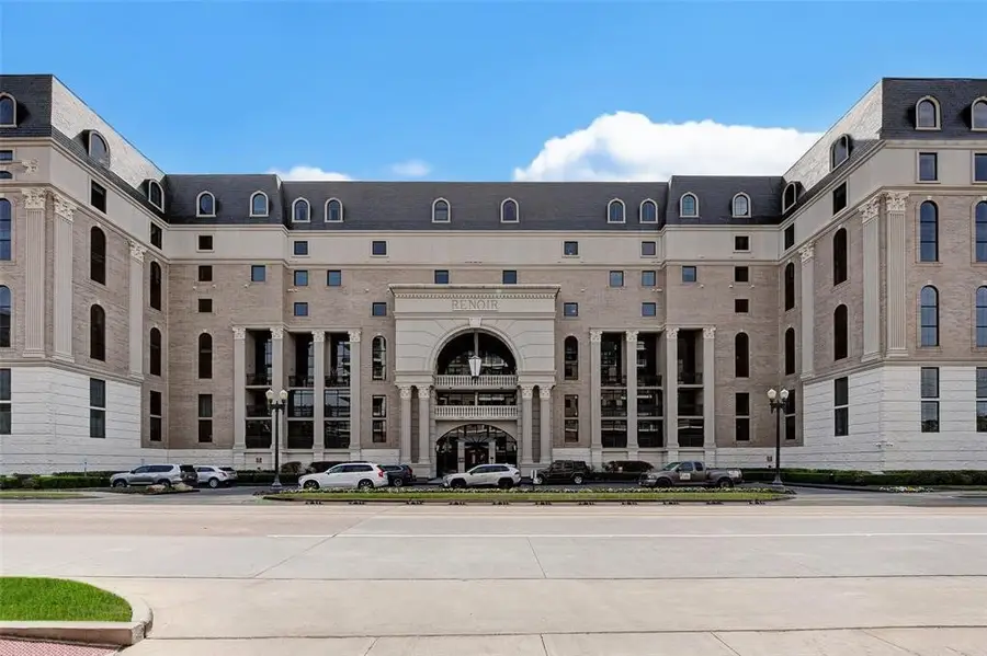 1005 S Shepherd Drive #818, Houston, TX 77019 - #3