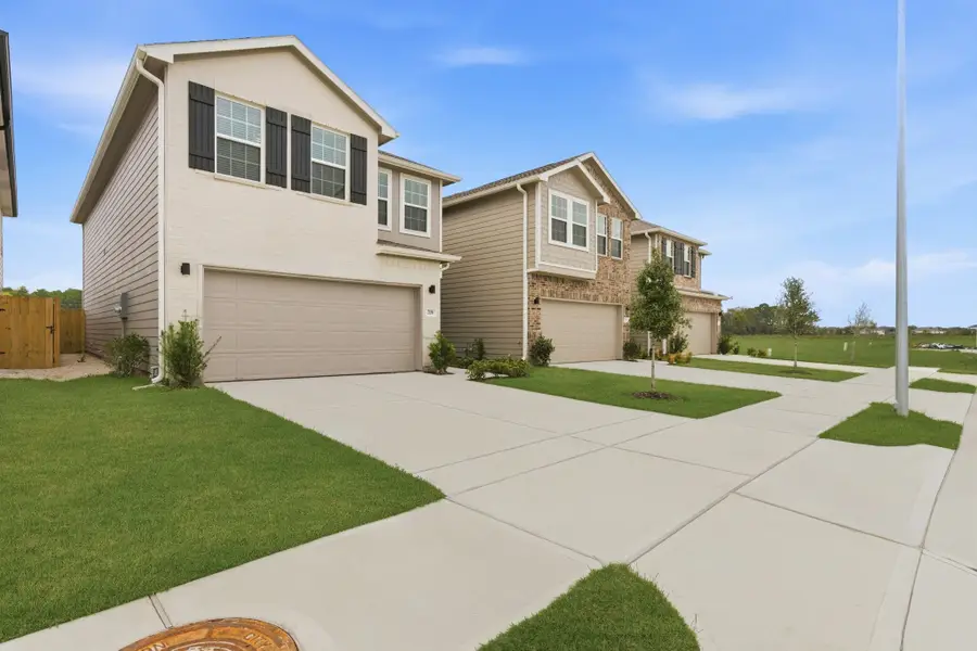 719 Majestic Eagle Court, Houston, TX 77090 - Image #3