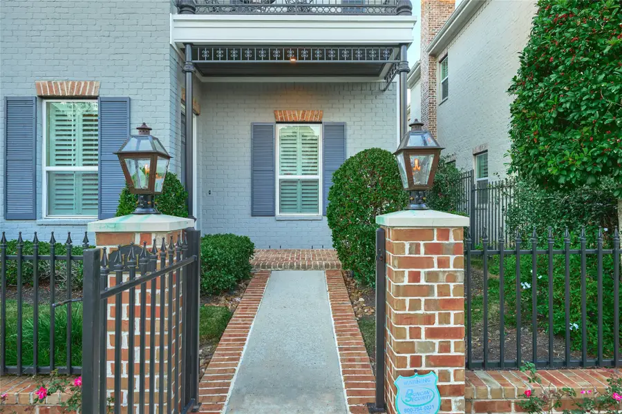 191 Mcgoey Circle, Shenandoah, TX 77384 - Image #2