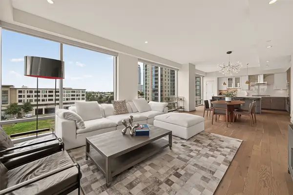 2047 Westcreek Lane #606, Houston, TX 77027