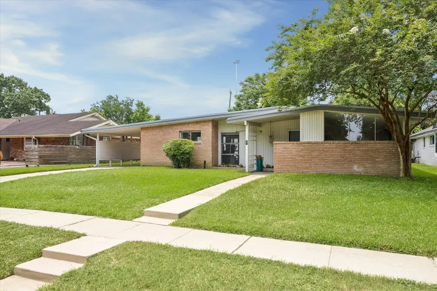 3631 Woodvalley Drive, Houston, TX 77025 - #2