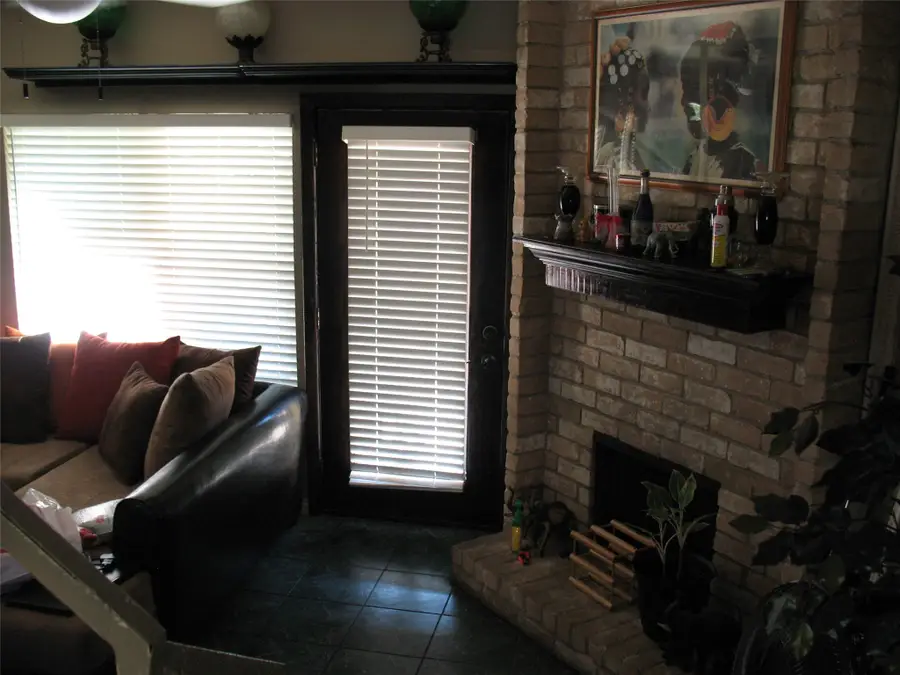 7700 Creekbend Drive #74, Houston, TX 77071 - #3