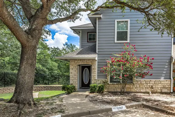 1317 Canyon Creek Circle, College Station, TX 77840