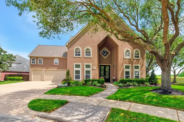 3806 Canyon Bluff Court, Houston, TX 77059