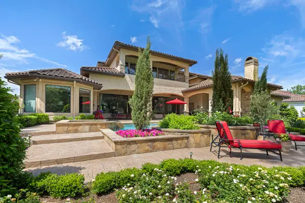 38 Post Shadow Estate Drive, Spring, TX 77389